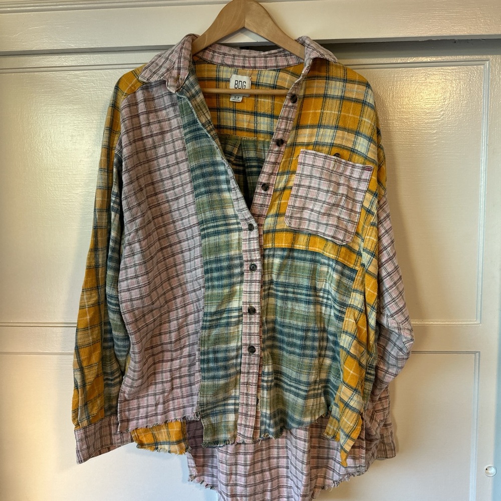 BDG Multicolor Plaid Button-Up Shirt / Flannel